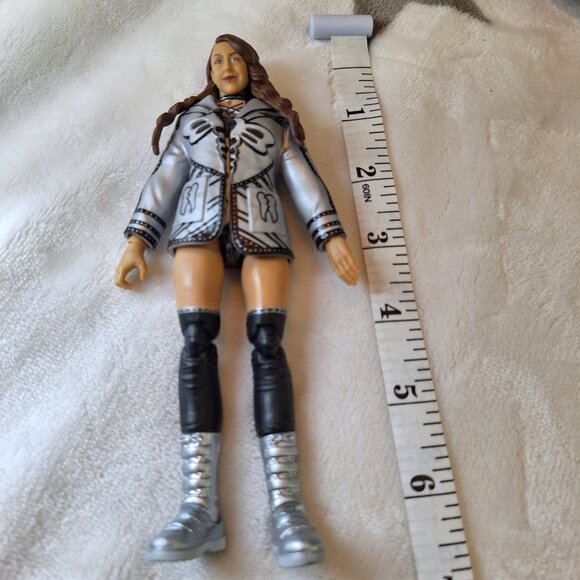 AEW JAZWARES UNMATCHED S1 DR BRITT BAKER LOOSE WRESTLING FIGURE - Picture 6 of 6